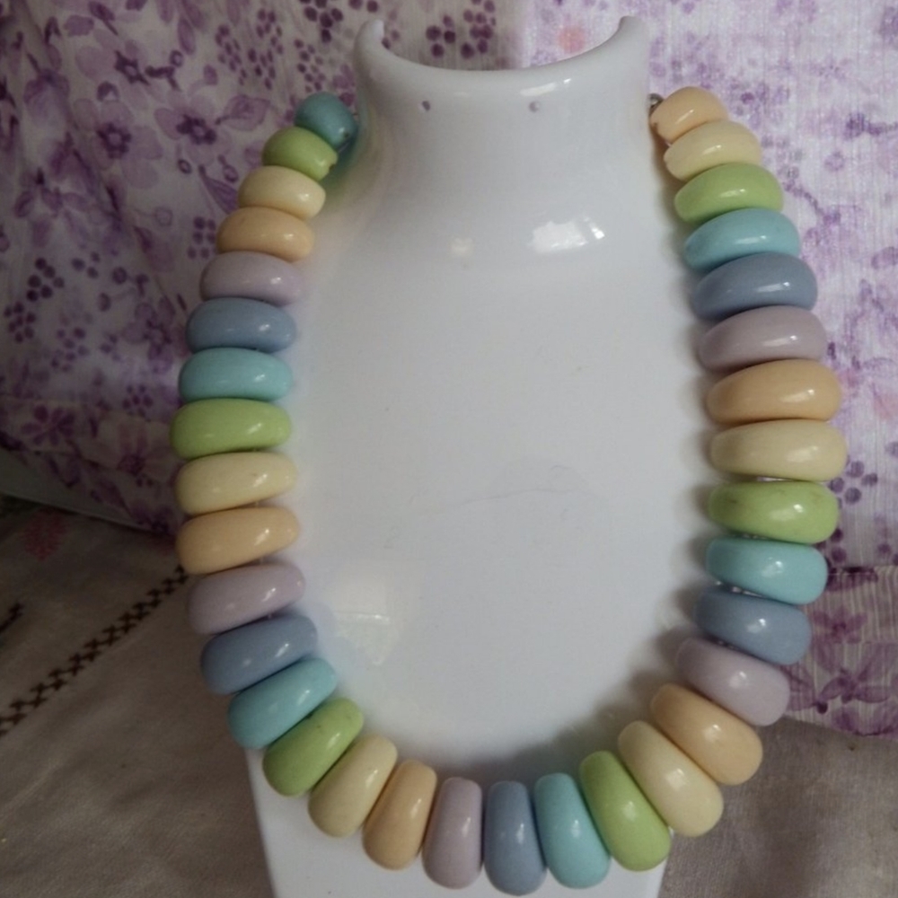 VTG RARE NECKLACE